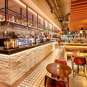 3* מלון Ibis Canning Town